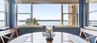 Stunning Lakefront Condo with Scenic Views and Proximity to Premier Attractions!