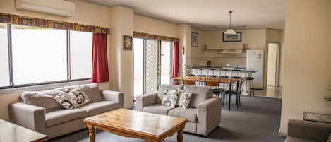 Appartement Familial, 3 chambres | Coin séjour