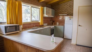 Apartamento familiar, 2 habitaciones | Cocina privada | Frigorífico, microondas, hervidor eléctrico y tostadora