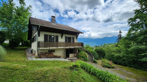 Grand chalet vue magnifique lac/montagne