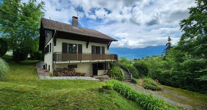 Grand chalet vue magnifique lac/montagne