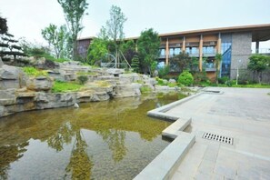 Khuôn viên nơi lưu trú