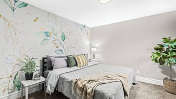 1 bedroom, desk, iron/ironing board, free WiFi