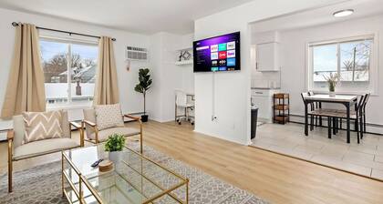 2nd Floor, Corner unit ft. King Bed + Workspace