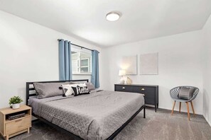 1 chambre, bureau, fer et planche à repasser, Wi-Fi