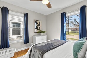 4 soveværelser, skrivebord, strygejern/strygebræt, gratis Wi-Fi