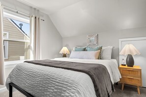 4 Schlafzimmer, Schreibtisch, Bügeleisen/Bügelbrett, kostenloses WLAN