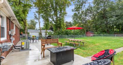 NEW! Relaxing & Peaceful 2 BR FLAT | Top Location