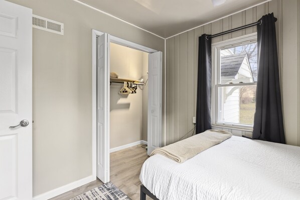 2 Schlafzimmer, Bügeleisen/Bügelbrett, kostenloses WLAN, Bettwäsche