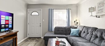 Great Location! Cozy Home with Huge Backyard