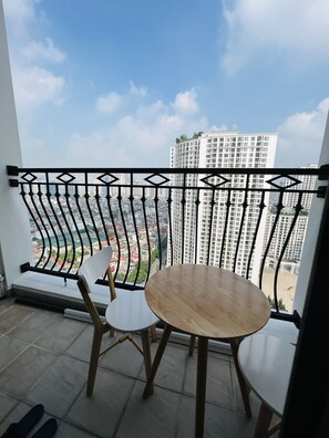 Deluxe Apartment, 2 Bedrooms | Terrace/patio - Royal City Vinhomes Nguyen Trai (Hanoi)