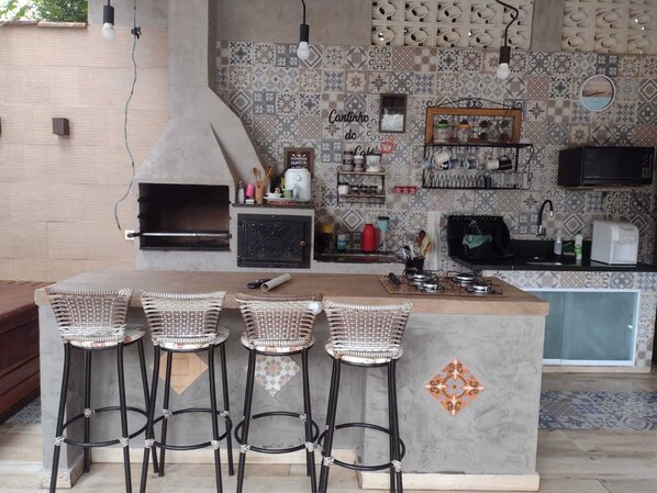 Microondas, horno y parrilla de estufa 