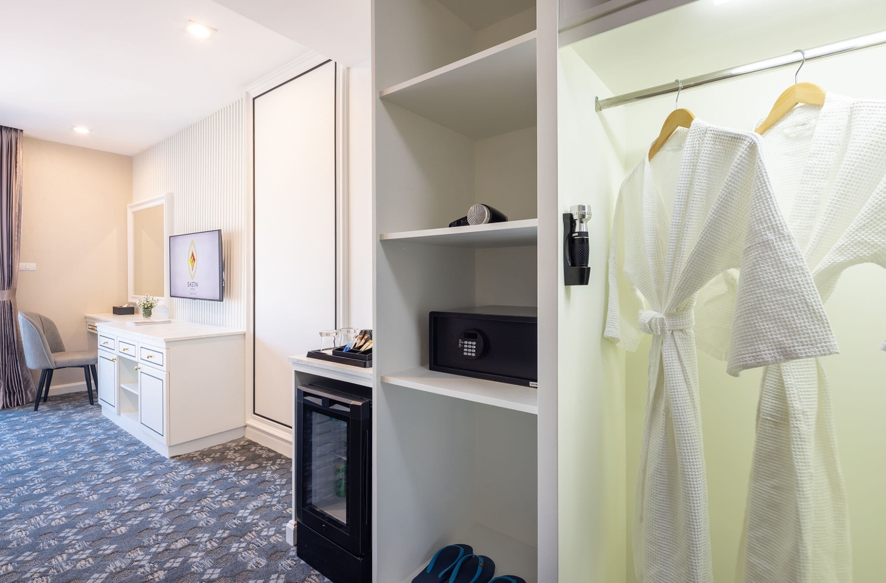 32-inch led tv with satellite channels, tv