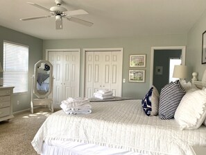 4 bedrooms, free WiFi, bed sheets