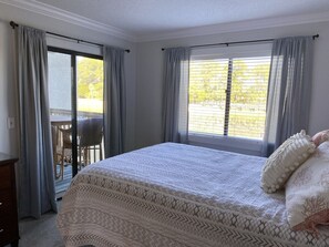 2 bedrooms, free WiFi, bed sheets - 171 Beach Club Villa - First Floor Condo - Golf Cart Incl (Fripp Island)