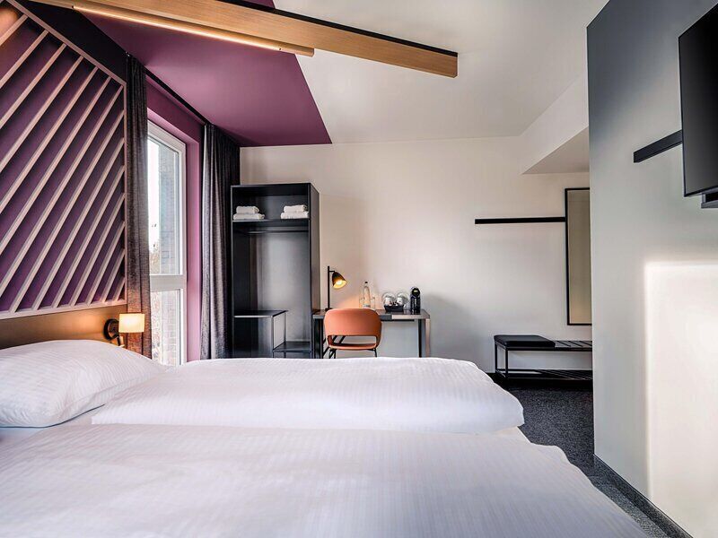 Premium Double Room | Desk, soundproofing, free WiFi, bed sheets