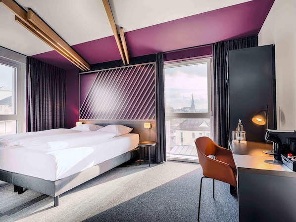 Premium Double Room | Desk, soundproofing, free WiFi, bed sheets