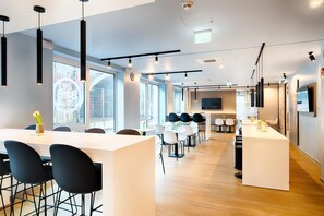Daily buffet breakfast (EUR 13.9 per person)