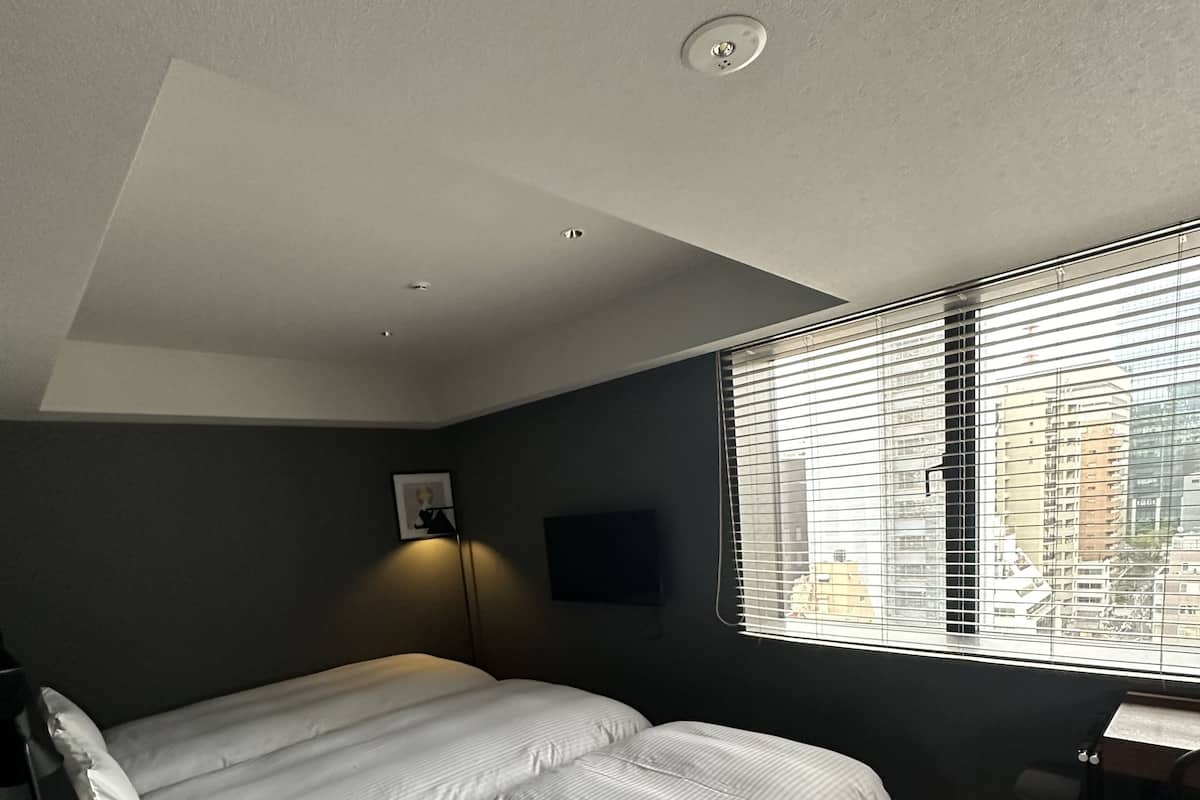 Deluxe Triple Room | In-room safe, desk, free WiFi, bed sheets