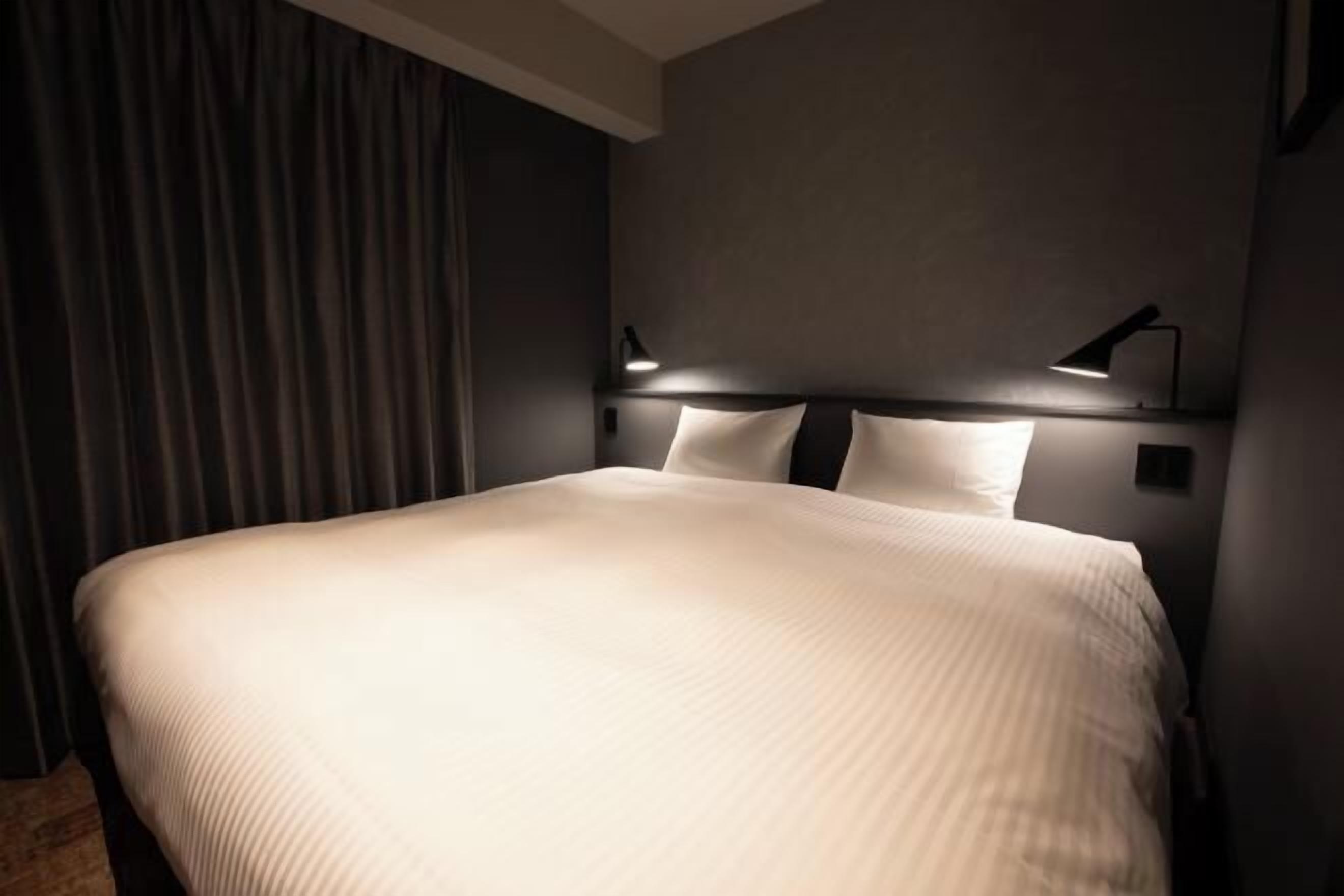 Coffres-forts dans les chambres, bureau, Wi-Fi gratuit, draps fournis