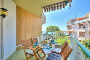 Standard Apartment, Multiple Bedrooms, 2 Bathrooms (Casa Emma With Sea Glimpse) | Outdoor dining