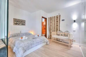 Apartament estàndard, diversos dormitoris, 2 banys (Casa Emma With Sea Glimpse) | 1 dormitori, wifi gratuïta i roba de llit 