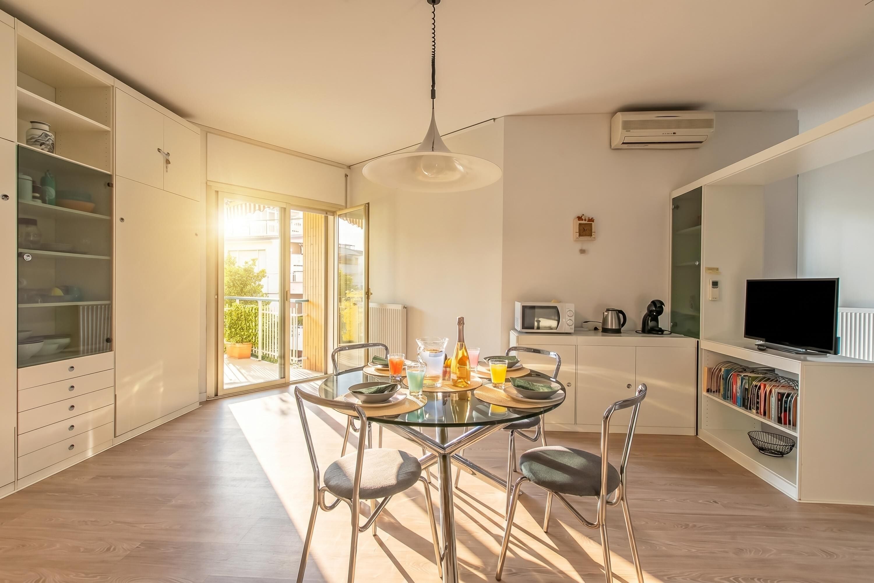Apartemen Standar, beberapa kamar, 2 kamar mandi (Casa Emma With Sea Glimpse) | Tempat makan