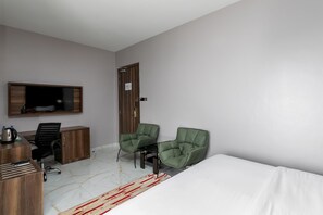 Deluxe-Zimmer, 1 King-Bett, Nichtraucher | Zimmersafe, Verdunkelungsvorhänge, Bügeleisen/Bügelbrett