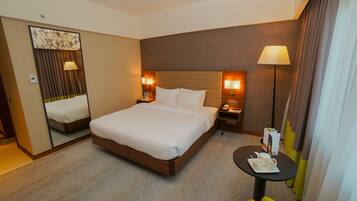 1 bedroom, minibar, in-room safe, desk