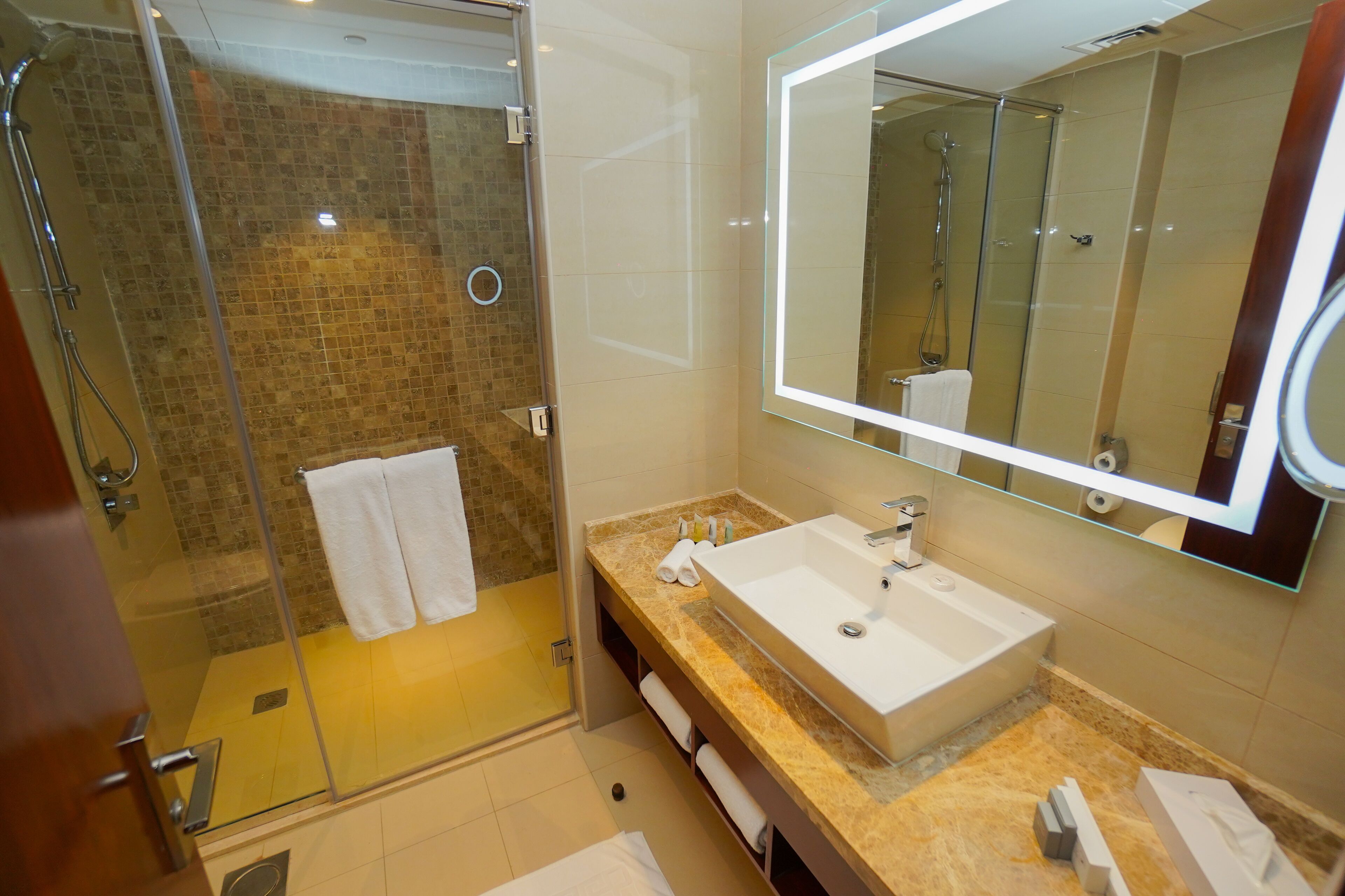 Foto - The Grand Lux Hotel