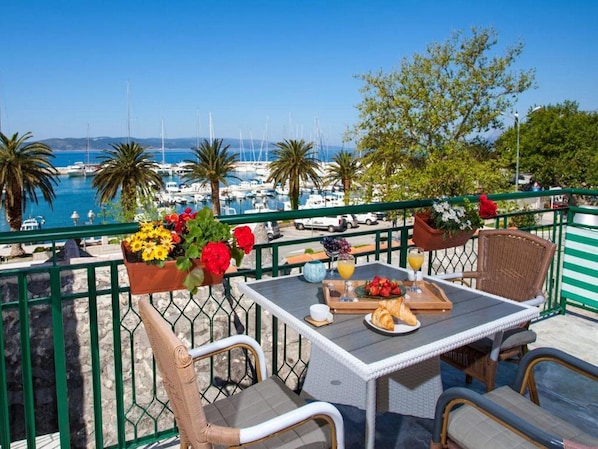 Apartment (Two Bedroom Apartment with Terrace) | Terrace/patio