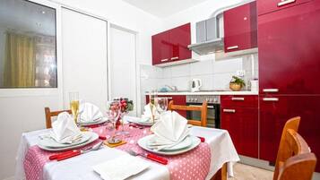 Appartamento (Two Bedroom Apartment with Terrace) | Cucina privata | Frigorifero