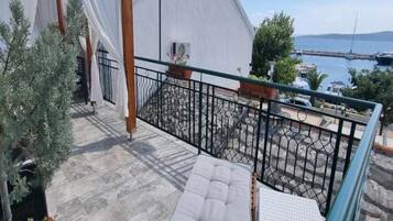 Appartamento (Two Bedroom Apartment with Terrace) | Terrazza/patio