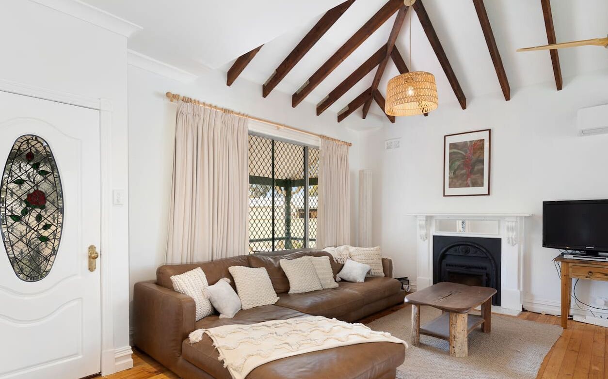 TV, peis og DVD-spiller