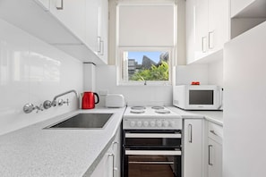 Fridge, microwave, oven, stovetop
