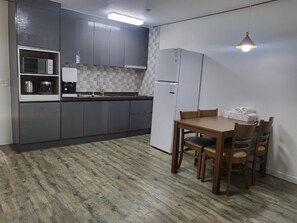 1 bedroom, free WiFi - Gapyeong Topclouds Pet&spa Pension (Gapyeong)