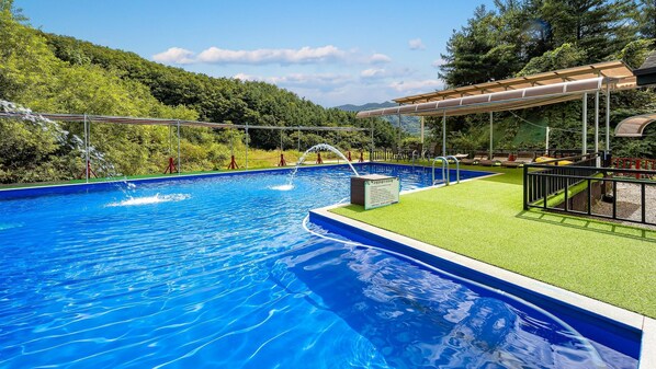 Exterior - Gapyeong Topclouds Pet&spa Pension (Gapyeong)