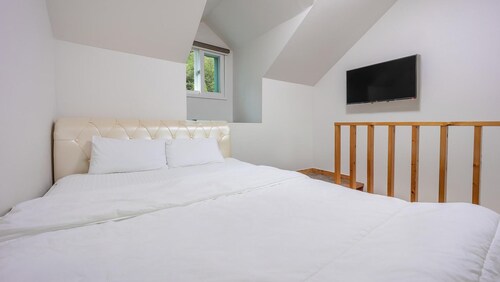 Gapyeong Topclouds Pet&spa Pension