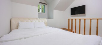 Gapyeong Topclouds Pet&spa Pension