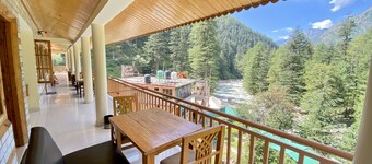Hotel Purnima River View