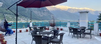 Hotel Meadows