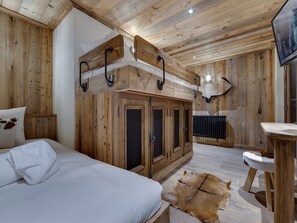 3 bedrooms, free WiFi, bed sheets