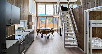 Awesome home in Vrådal with lake view