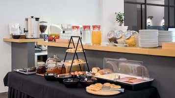 Breakfast buffet