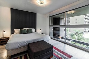 2 Schlafzimmer, Schreibtisch, Bügeleisen/Bügelbrett, kostenloses WLAN