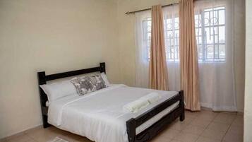 2 chambres, fer et planche Ă  repasser, Wi-Fi gratuit, draps fournis