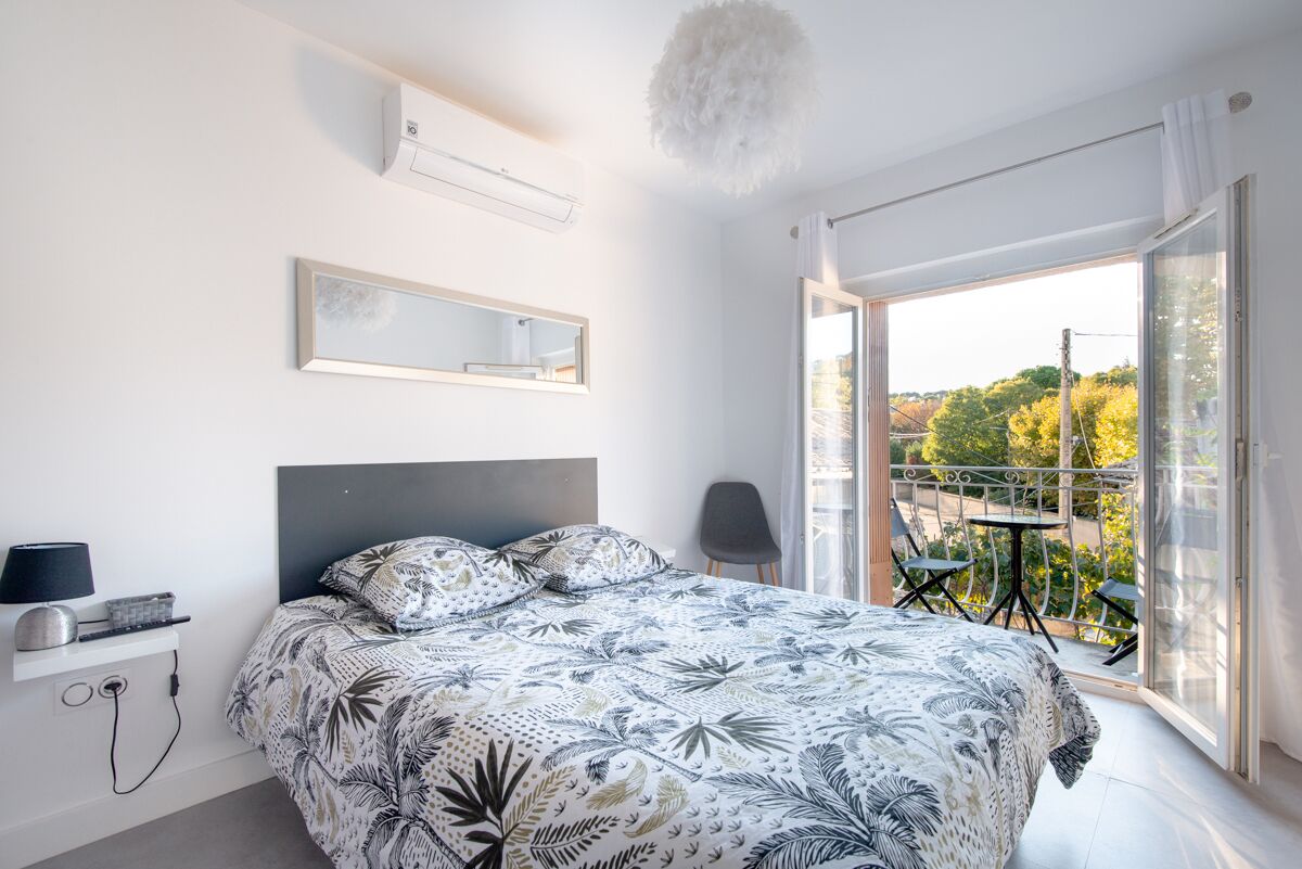 3 chambres, fer et planche à repasser, Wi-Fi gratuit, draps fournis