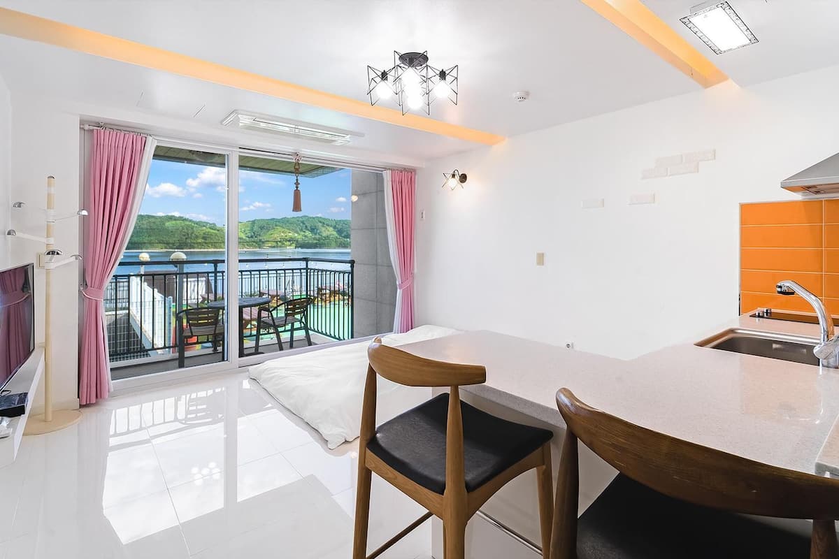 Chambre de base, 1 chambre (Bdong 101(Ocean view,withpet)) | 1 chambre, accès au Wi-Fi (inclus)