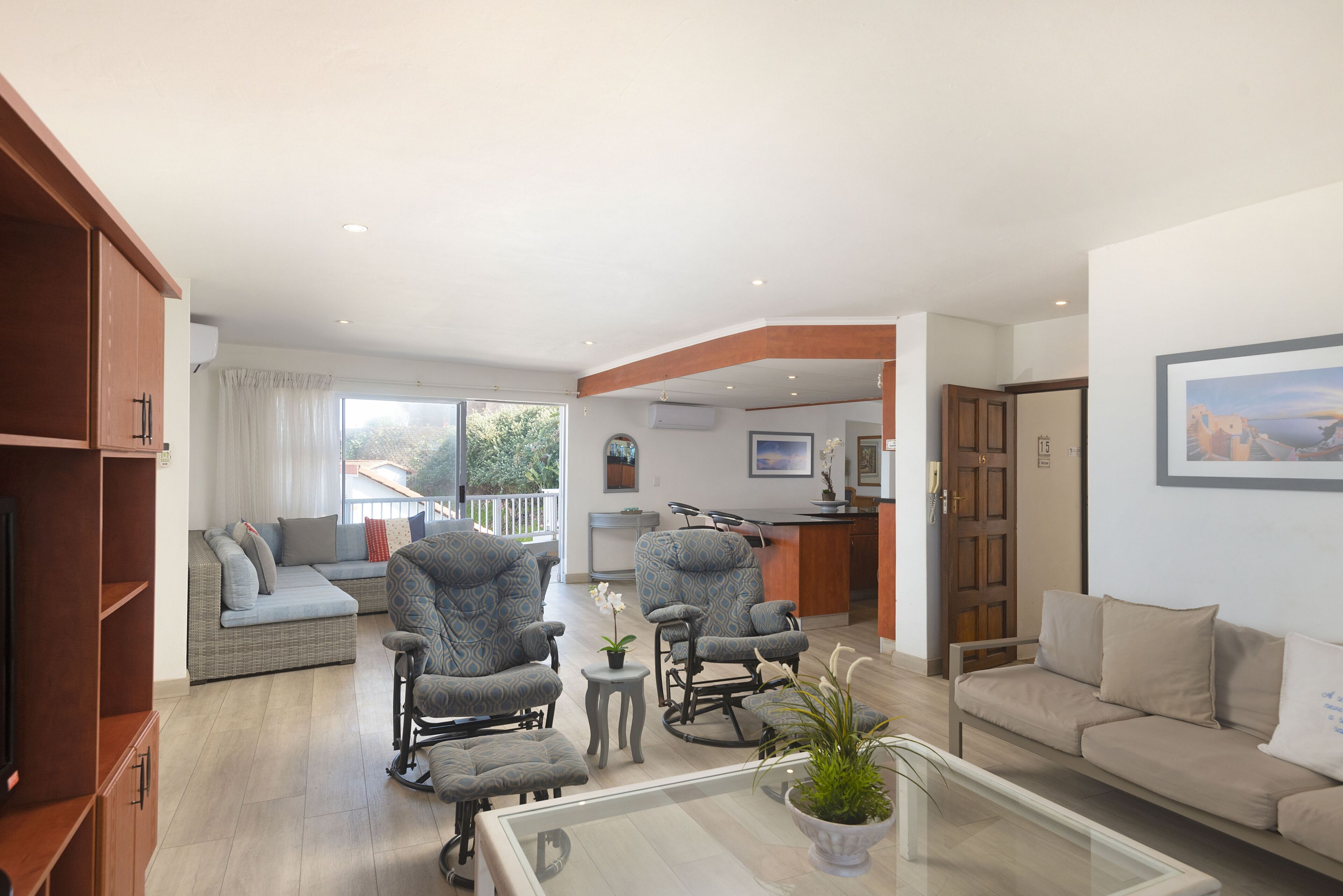 المنشأة من الداخل