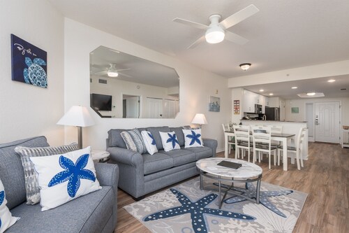 2/2 on Beach, sleeps 6, Beach View, 507N Sunset